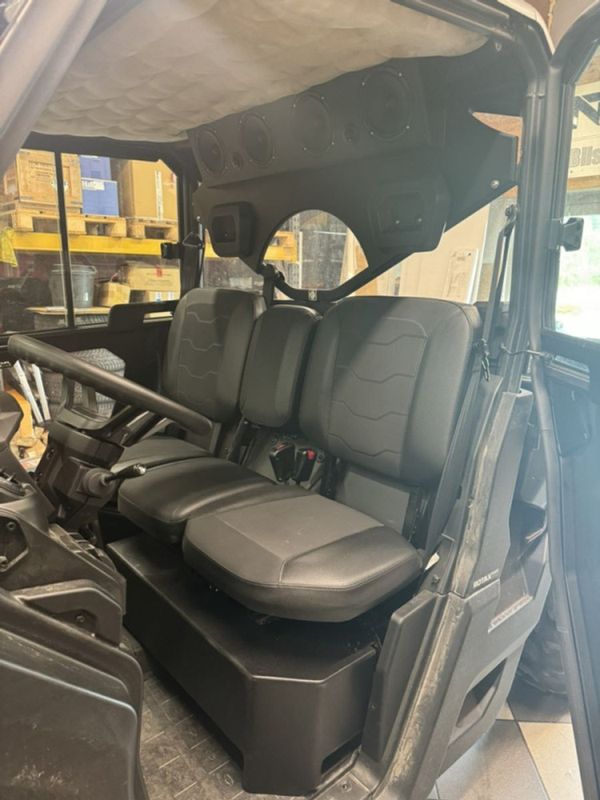 Can-Am Traxter. Komplett pakke med BT kontroller. 