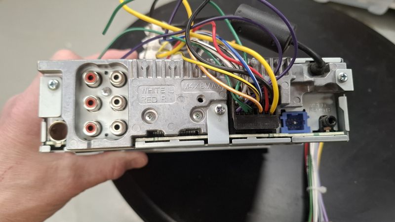 Brukt! Pioneer DEH-P5100UB CD, USB, AUX, 3x linjeutganger 